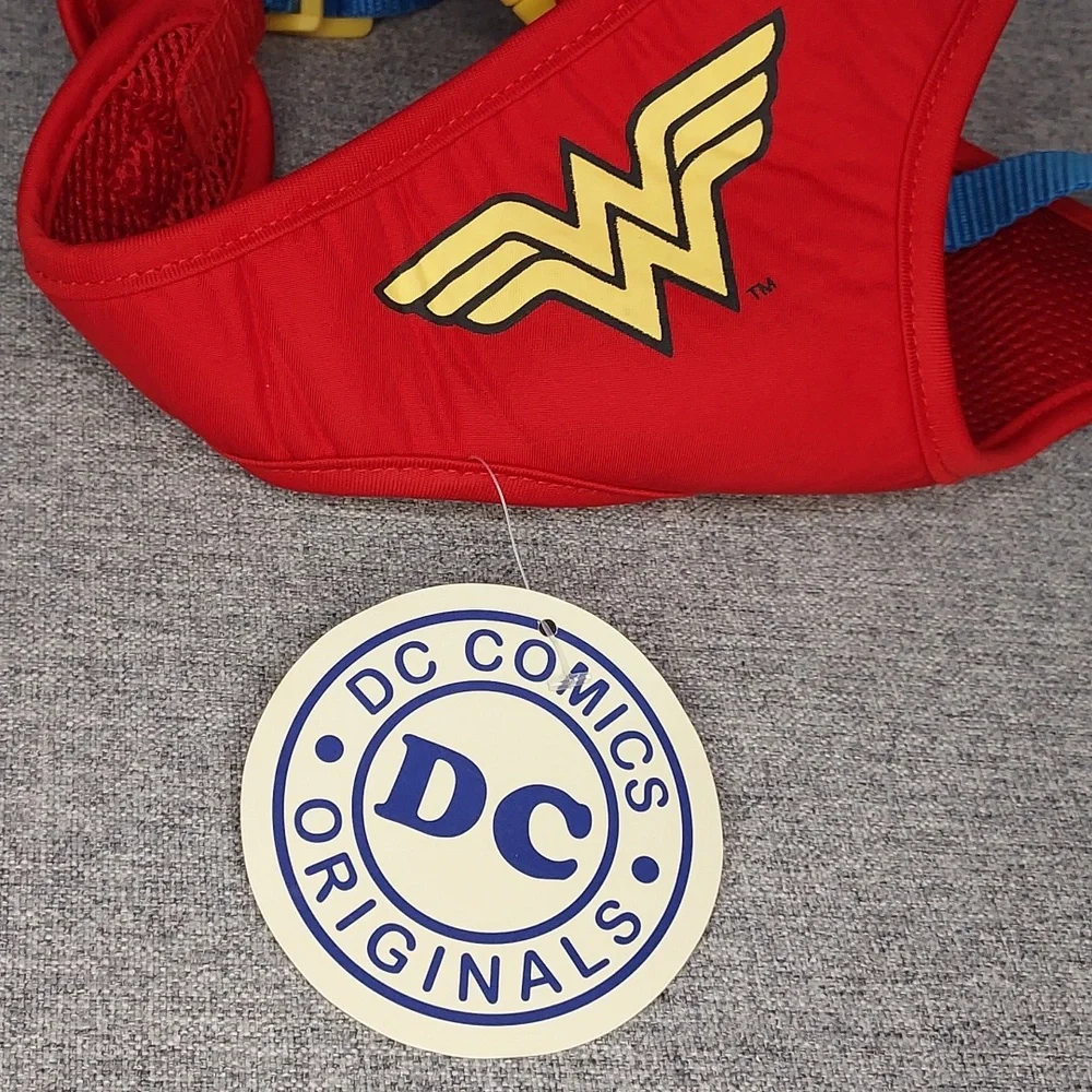 DC Comics Wonder Woman Dog Pet Harness Costume Size Medium NWT